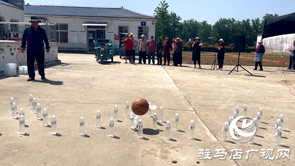 以孝善與活力為筆，繪就鄉(xiāng)村新畫卷 ——專訪平輿縣萬金店鄉(xiāng)土店村支部書記李新立